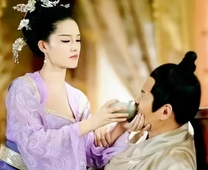 宋光宗赵惇最爱的妃子黄贵妃是怎么死的？是被李凤娘害死的吗？